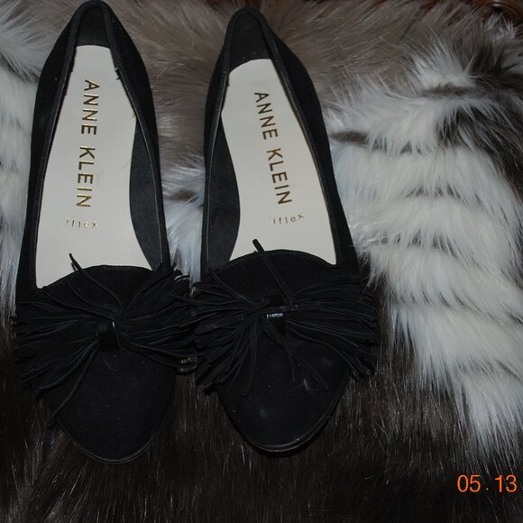 Anne Klein Black Suede - Picture 1 of 3